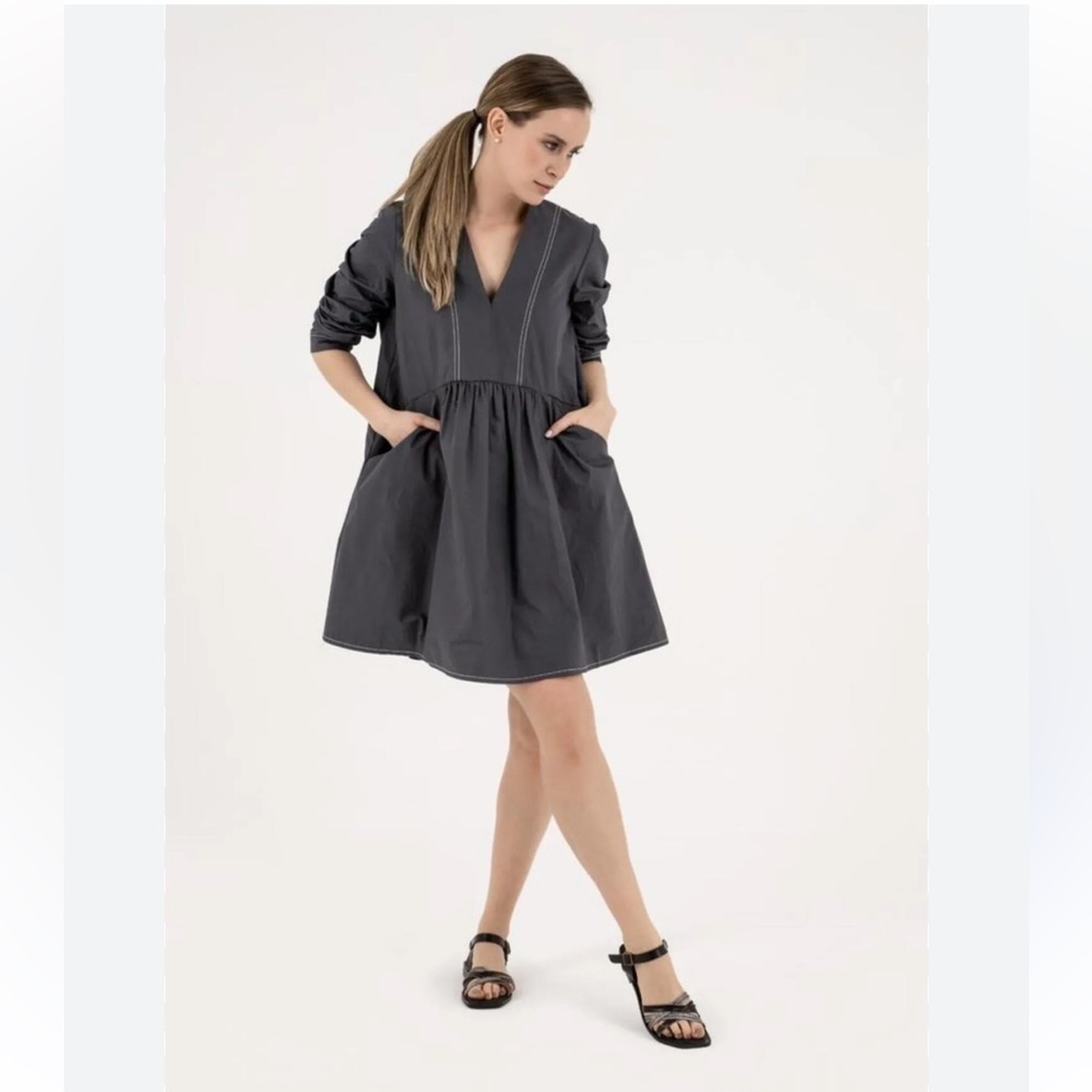 Zara Dory Dress Gray White Stitching V Neckline